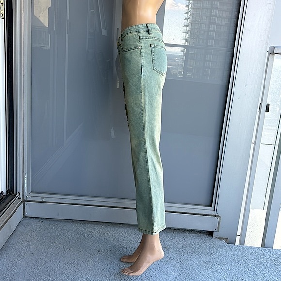 Y2K Flared Jeans - Picture 4 of 12